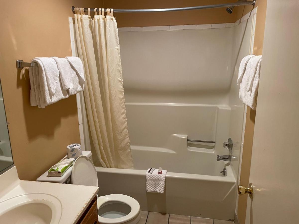 Wildwood Inn Флоренция Экстерьер фото