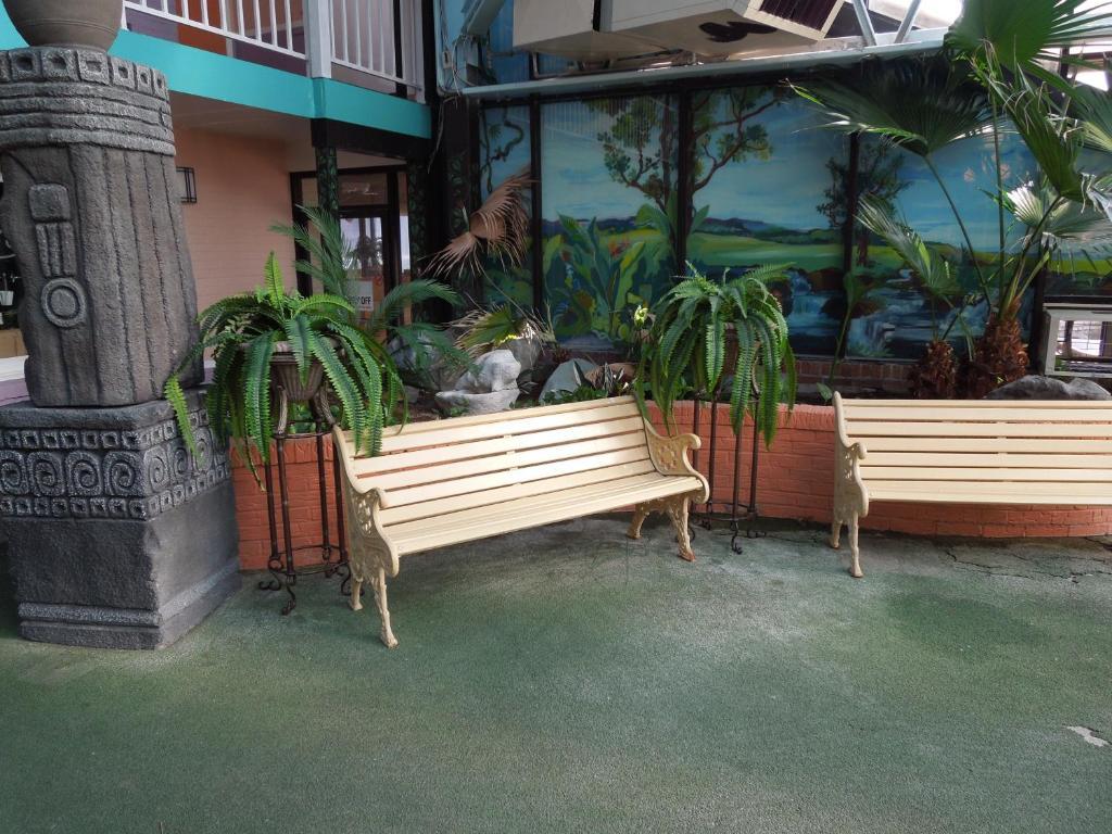 Wildwood Inn Флоренция Экстерьер фото
