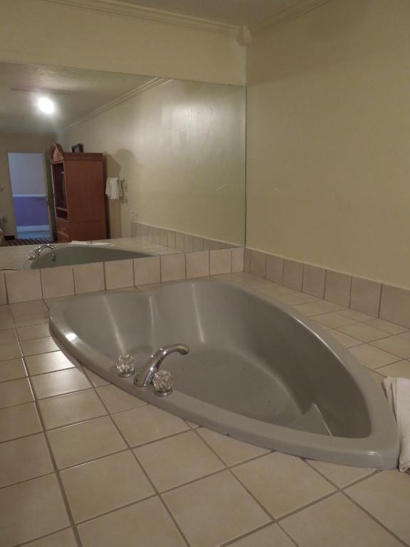 Wildwood Inn Флоренция Номер фото
